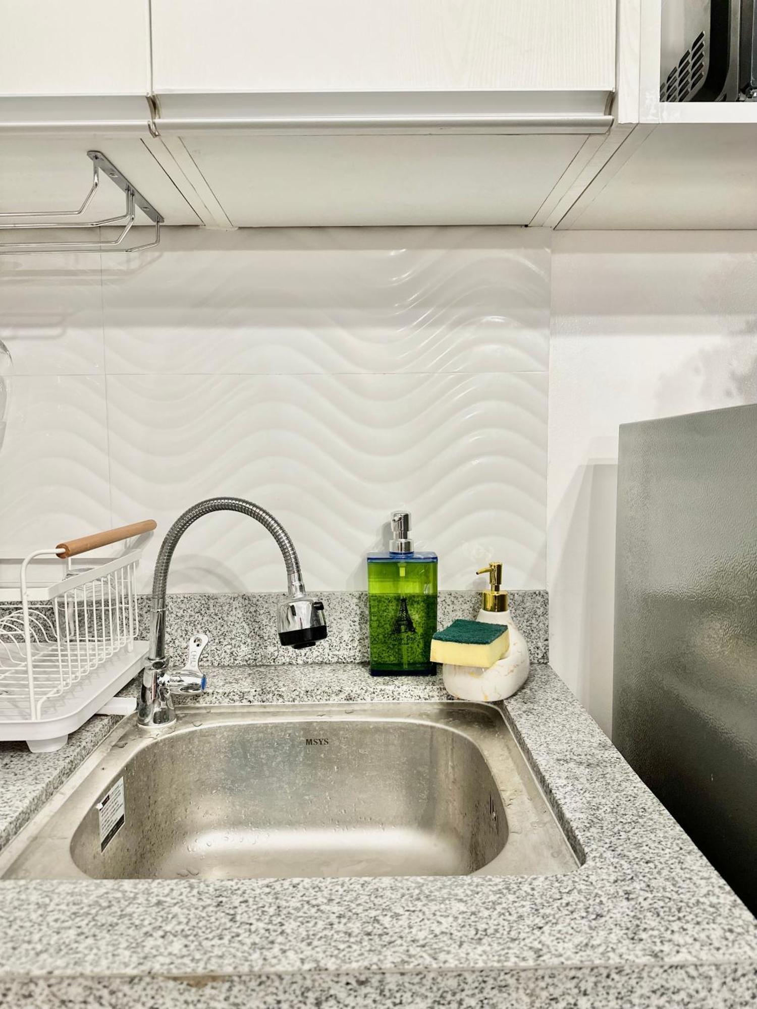 Aesthetic One Bedroom Beside Sm W Pool, Wifi And Netflix Cagayan de Oro Exterior photo