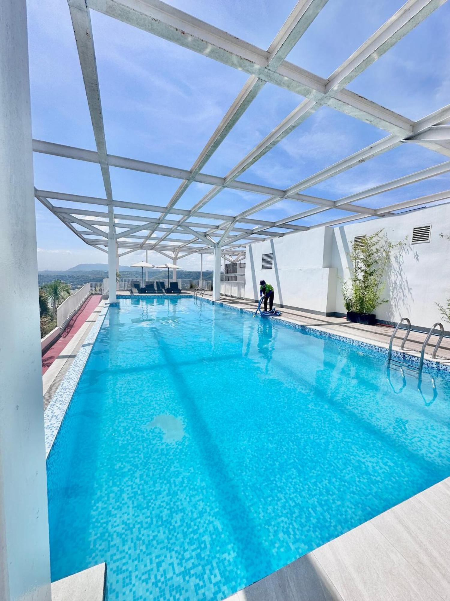 Aesthetic One Bedroom Beside Sm W Pool, Wifi And Netflix Cagayan de Oro Exterior photo