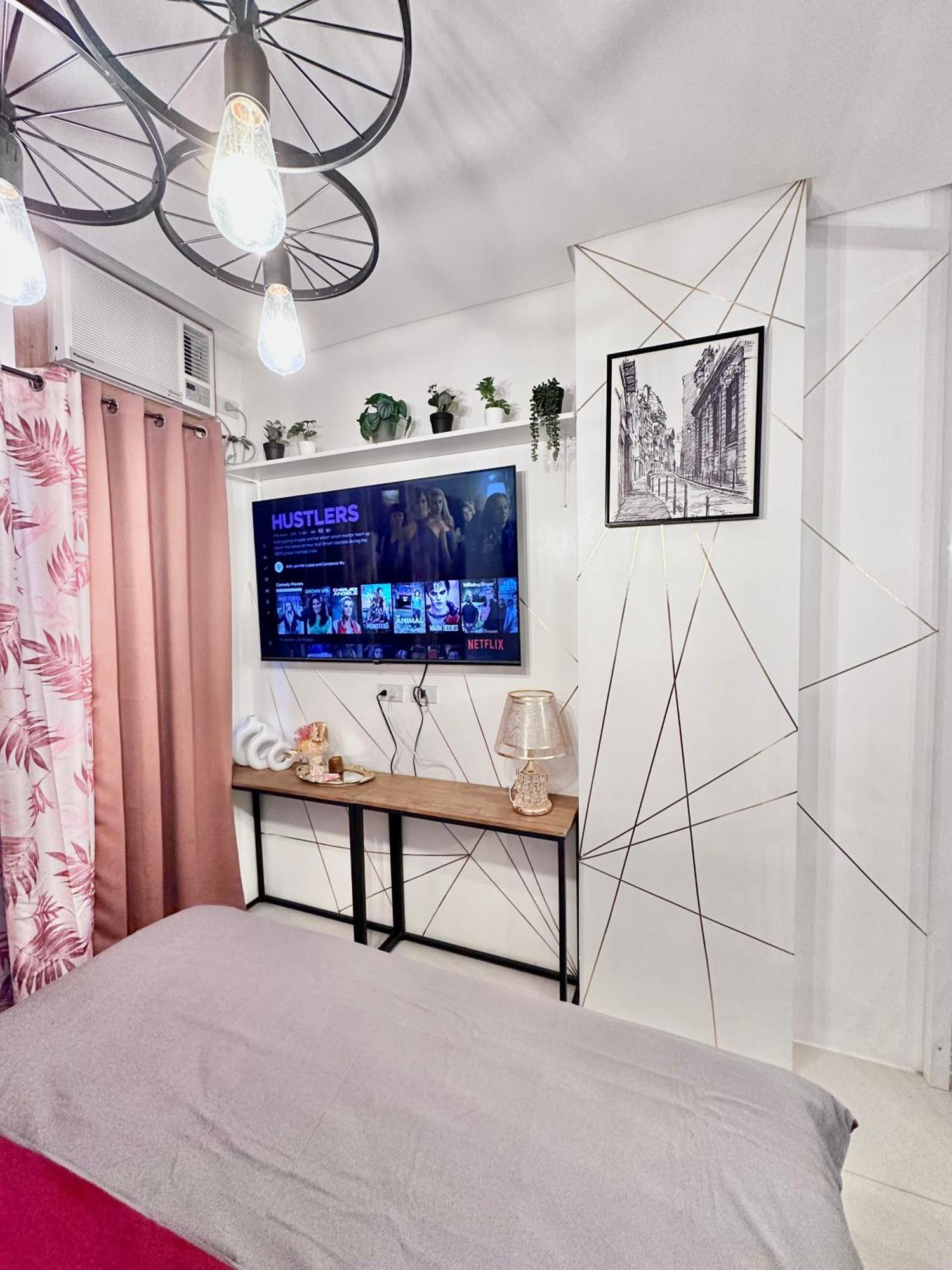 Aesthetic One Bedroom Beside Sm W Pool, Wifi And Netflix Cagayan de Oro Exterior photo